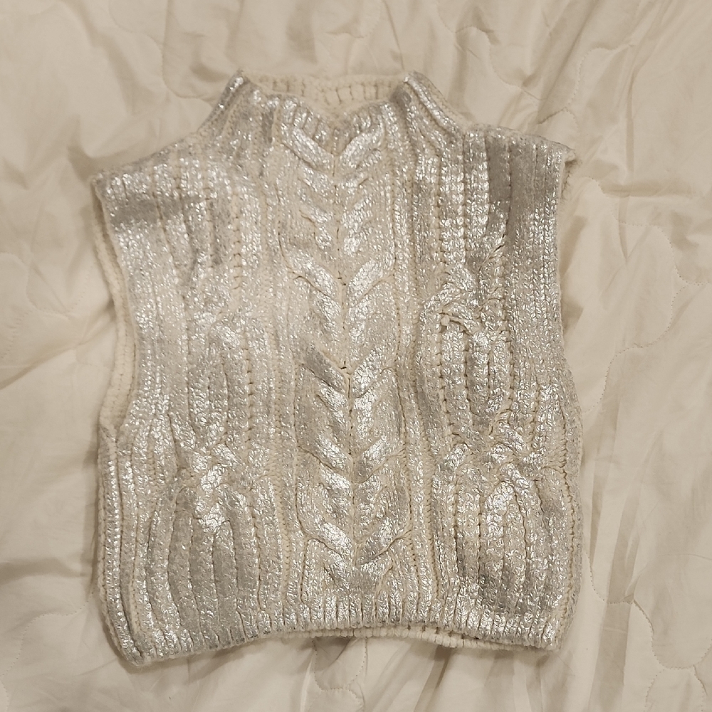 Silver Knit Sleeveless Sweater Vest